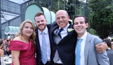  Carmenchu, Keko, Roberto y Diego.