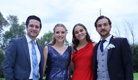  Rodrigo Díaz de León, Mónica Tijerina, Úrsula y Santi.