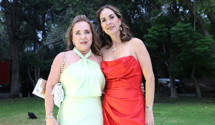  Rocío Valle y Gabriela Aranda.