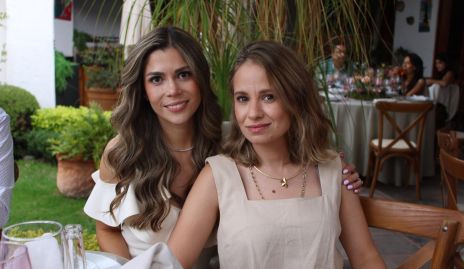  Imelda Martínez y Paulina López.