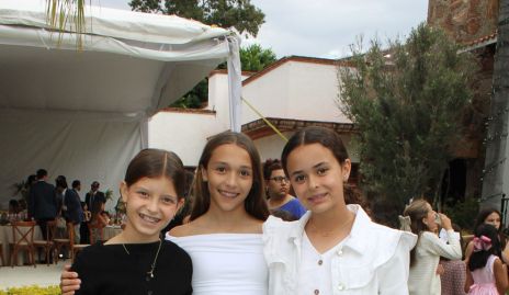  Isa, Sophia y Natalia.