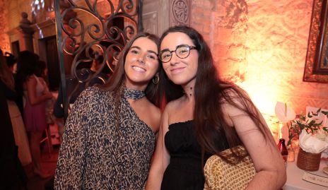  Ana e Inés.