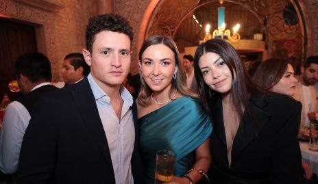  Fernando Cuesta, Claudia Fernández y María José Baeza.