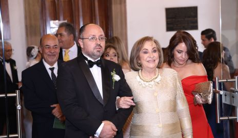  Santiago Rubín de Celis con su mamá Luz María Martínez de Rubín de Celis.
