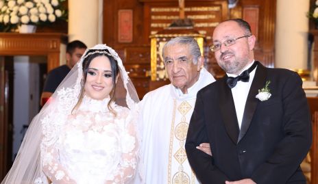  Maribel Díaz de León, Padre Carlos Medina y Santiago Rubín.