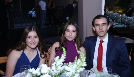  Paulina Díaz de León, María Fernanda Díaz de León y Eugenio Díaz de León.