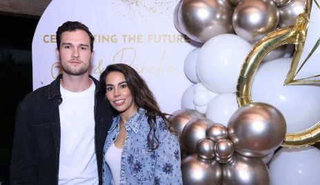  Pancho Loza y Alejandra Martínez se comprometieron en matrimonio.