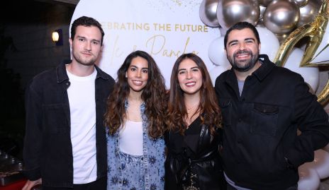  Pancho Loza, Alejandra Martínez, Fer Corona y Jorge Loza.