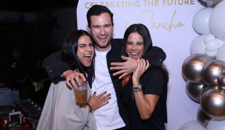  Natalia Galán, Pancho Loza y Ana Paula.