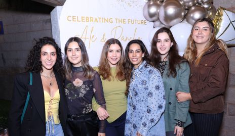  Regina Oliva, Isabel Pérez, Paulina Estrada, Alejandra Martínez, Renata Castillo y Ana Gaby Motilla.