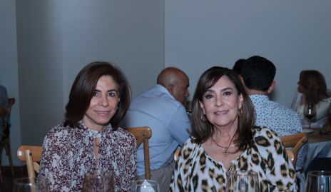  Adriana Sánchez y Laura Mitre.