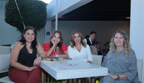  Moshi Compean, Claudia de Ávila, Verónica Herrera y Verónica Sánchez.