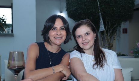  Mari Carmen Galarza y Cecilia Ponce.