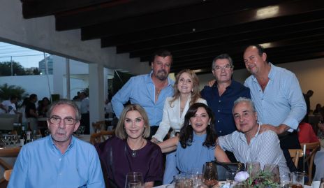  Lucio Ciuffardi, Susana Herrera, Héctor Gómez, Anabel Gaviño, Martha Carrillo, Luis Gerardo Ortuño, Juan Manuel Rocha y Carlos Sánchez.