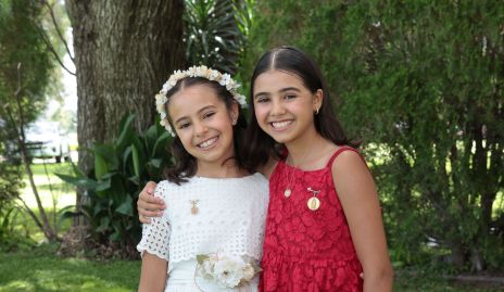  Mariel y Annia Martínez Meade.