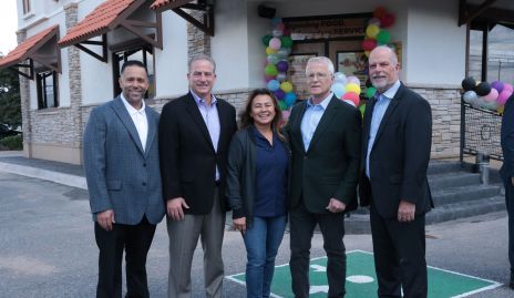  Moises Larrege, Scott Ruderman, Nusa Cain, Hugh Carroll y Tim Getty.