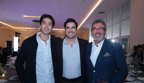  Mau, Carlos y Rafael.