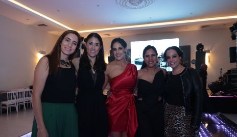  Daniela, Jenifer, Berna, Zaide y Anaisa.