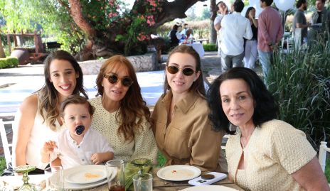  Marijó Ascanio, José Julián González, Paty Espinosa, Paty De Antuñano y Adri Espinosa.