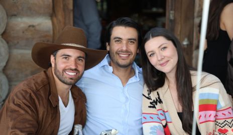  Marcelo de los Santos, Jojo Torre y Selma Uriño.
