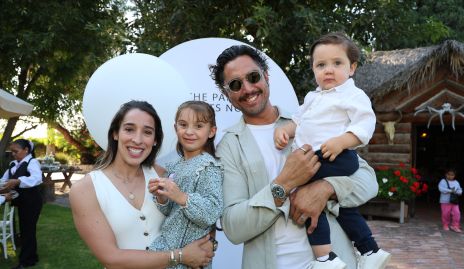  Marijó Ascanio, María Inés González, Gerardo y José Julián González.