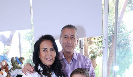  Susana Esquivel, José Rodríguez, Andrés Eguiarte Rodríguez y Pablo Eguiarte Rodríguez.