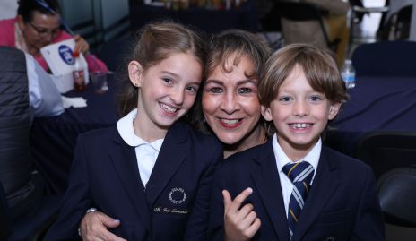  María Inés Zamanillo, Lila González y Santiago Zamanillo.
