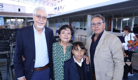  Jesús Huerta Díaz, Adriana Marfil, Victoria Benítez y Víctor Landeros.