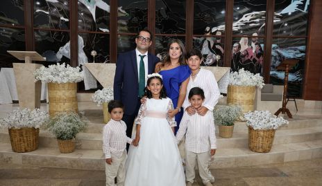  Fernando Rojo y Bárbara Berrones con sus hijos Fernando, José Miguel, Bárbara y Juan Pablo.