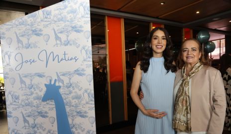  Mari Tere Torres y Martha del Pozo.