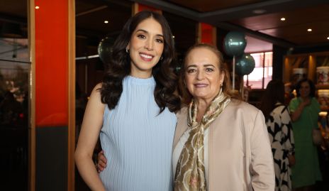 Mari Tere Torres y Martha del Pozo.