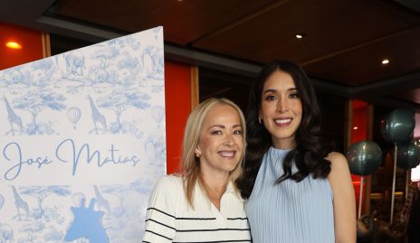  Claudia del Pozo y Mari Tere Torres.