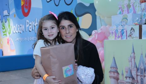  Fernanda Solórzano y Camila Meade.