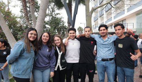  Ximena Campos, Megan Gallegos, Dana Loredo, Carlos Haley, Dilan Montoya, Osiel García y Emanuel Guerra.