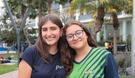  Silvana Uresti y Ana Ayala.