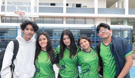  Daniel Ávila, Yaretzy Lara, Paula Martínez, Paola Medina y Damián Díaz.