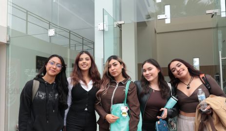  Itzel Silos, Ana Olvera, Marisol Acuña, Sherlyn Valero y Ariana Betancourt.
