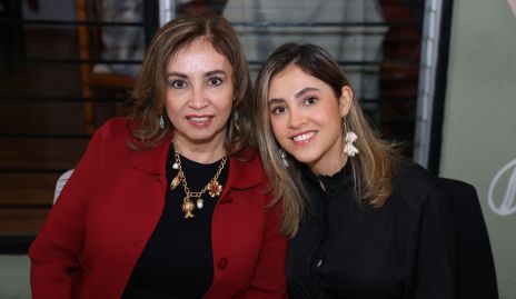  Liz Aradillas e Isa Flores.