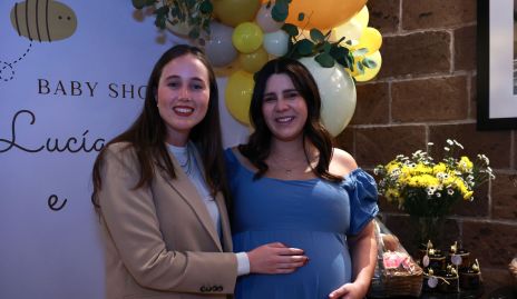  Ana Lucía Munguía y Marijó Raymond.