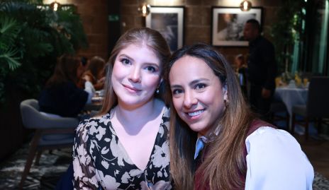  Sofía de la Parra y Paola Cerón.