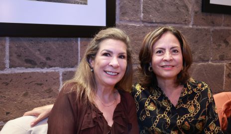  Lorena González y Bertha Quilantán.