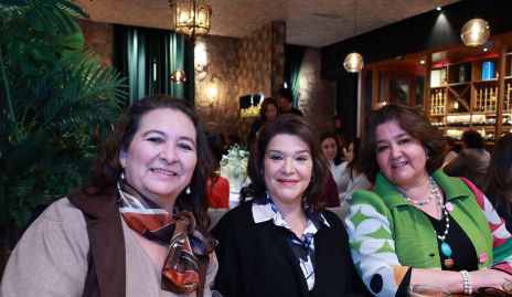  Roxana González, Sofía Berlanga y Mónica Berlanga.