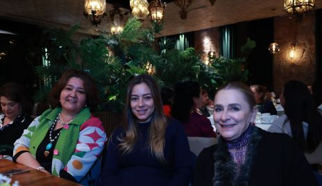  Mónica Berlanga, Giselle Barragán y Luz María Ramírez.