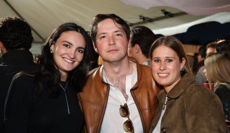  Lorenza Gárate, Manuel Toledo e Isa Galván.
