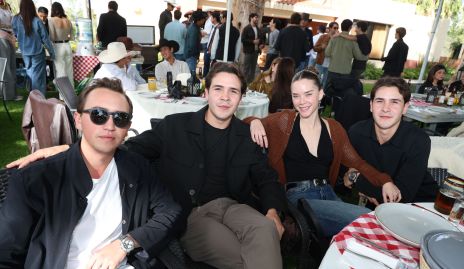  Arturo Torres, Diego Buendía, María José Gallardo y Mau Buendía.