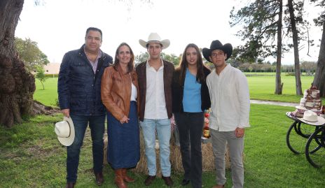  Roberto Silva, Marcela Payán, Roberto Silva, María Paula y Marcelo Silva.