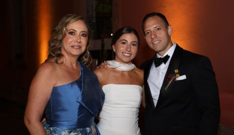  Cristina Guerra, Regina Morones Guerra y Jesús Foyo.