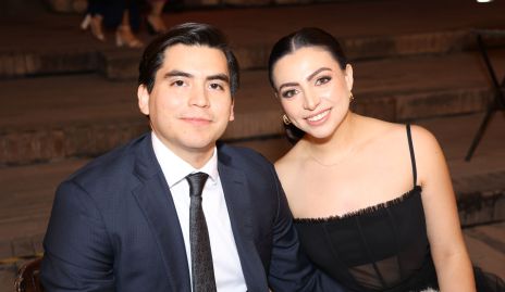  Juan José Villareal y Gaby Díaz de León.