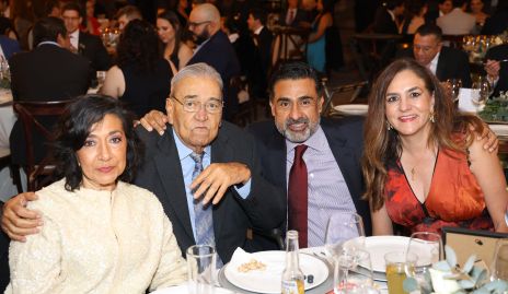  Rosy Morones, Alejandro Morones, Alejandro Reyna y Marcela Reyna.