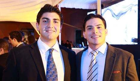  Raúl Dávalos y Mariano Echaverría.